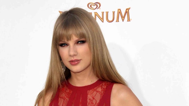 taylor swift 660 AP.JPG
